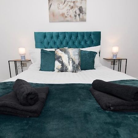 Deluxe 2 Bed York Flat With Gym Sleeps 6 Apartamento Exterior foto