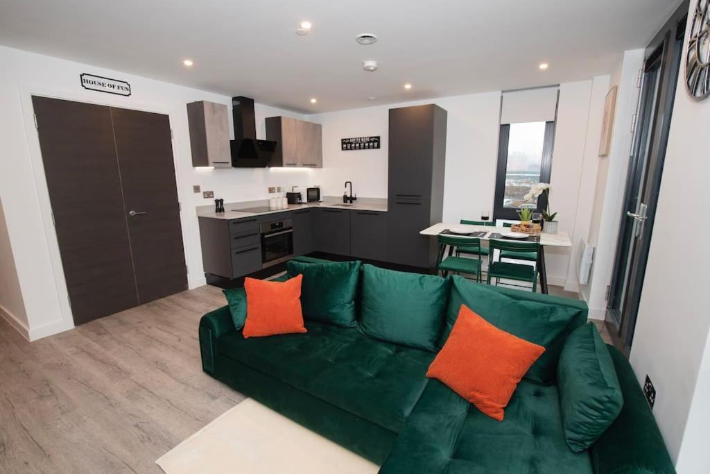 Deluxe 2 Bed York Flat With Gym Sleeps 6 Apartamento Exterior foto