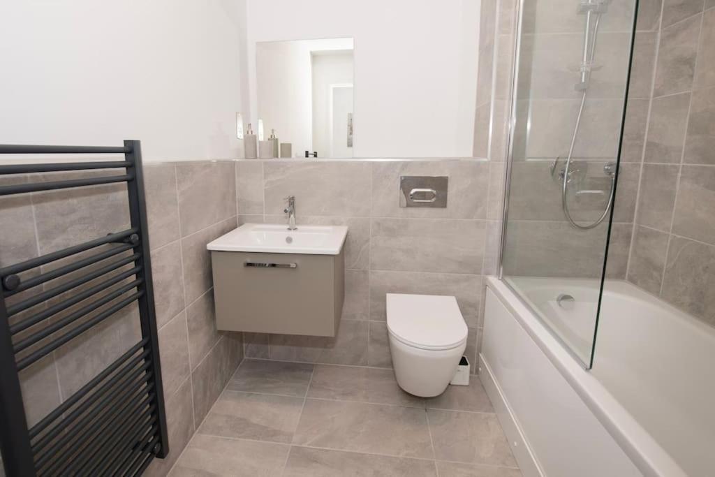Deluxe 2 Bed York Flat With Gym Sleeps 6 Apartamento Exterior foto